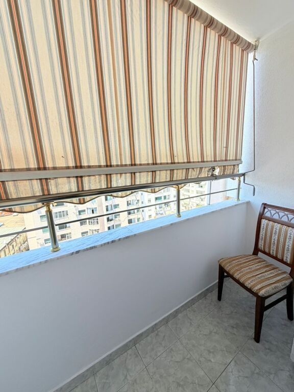 JEPET ME QERA APARTAMENT 2+1+2 PRANE FLAGSHIP CENTER