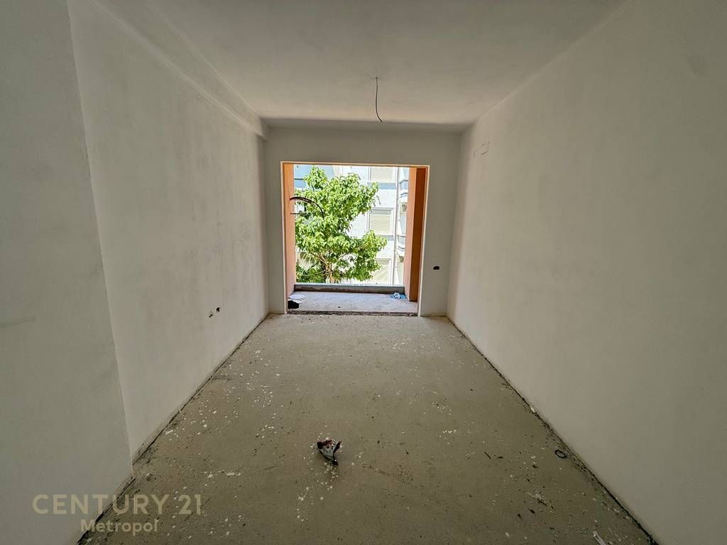 SHITET APARTAMENT 1+1, GJIRI I LALZIT! 149,500 €