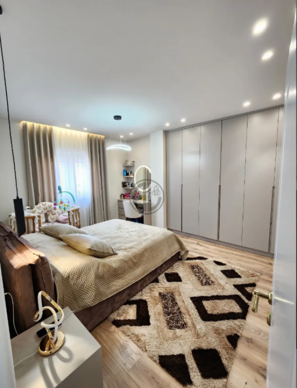 Shitet Apartament 2+1, Plazh-Durres