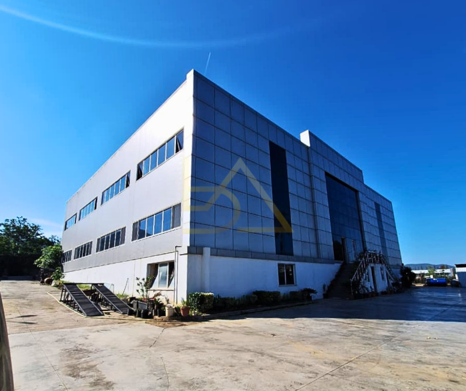 Jepet me Qira Ambient Biznesi – Vorë, Tiranë