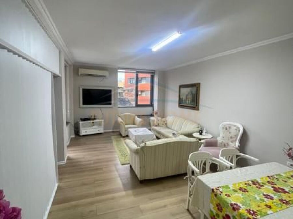 Qira Apartament 2+1+2, Qendër, Tiranë