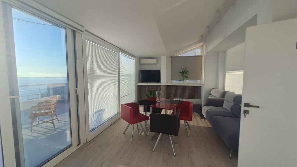 JEPET APARTAMENT 2+1 PER QERA VIJA PARE ME DETIN NE ILIRIA!