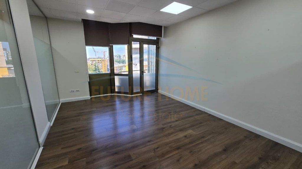Affitto, Spazio Ufficio, Bllok (Vicino a LSI
