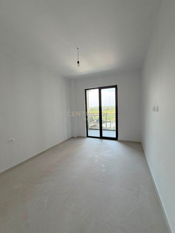 13 APPARTAMENTI 1+1 IN AFFITTO IN UNA RESIDENZA CON PISCINA, PER INVESTIMENTO A MALIN E ROBIT !! 3.450 € /Mese