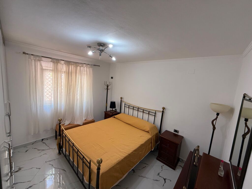 🏡 Jepet me Qera Apartament 2+1 – 📍Rruga Besa, pranë Piceri La Fortuna💶Cmimi 55.000 Lekë/Muaj