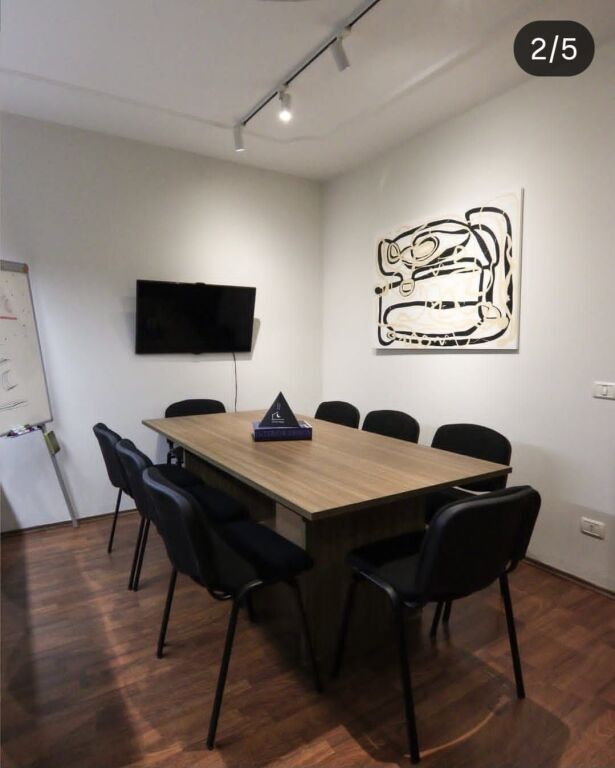 Ufficio 3+1 in affitto presso il Tribunale di Tirana
