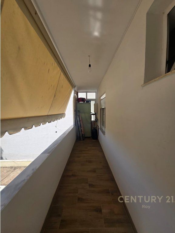 SHITET APARTAMENT 2+1+GARAZHD KET ISH-URT'ja !!!