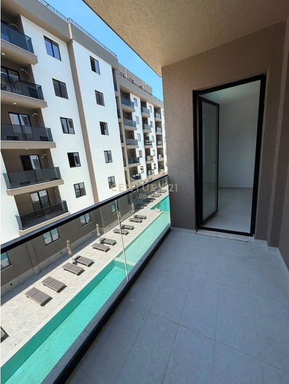 13 APPARTAMENTI 1+1 IN AFFITTO IN UNA RESIDENZA CON PISCINA, PER INVESTIMENTO A MALIN E ROBIT !! 3.450 € /Mese