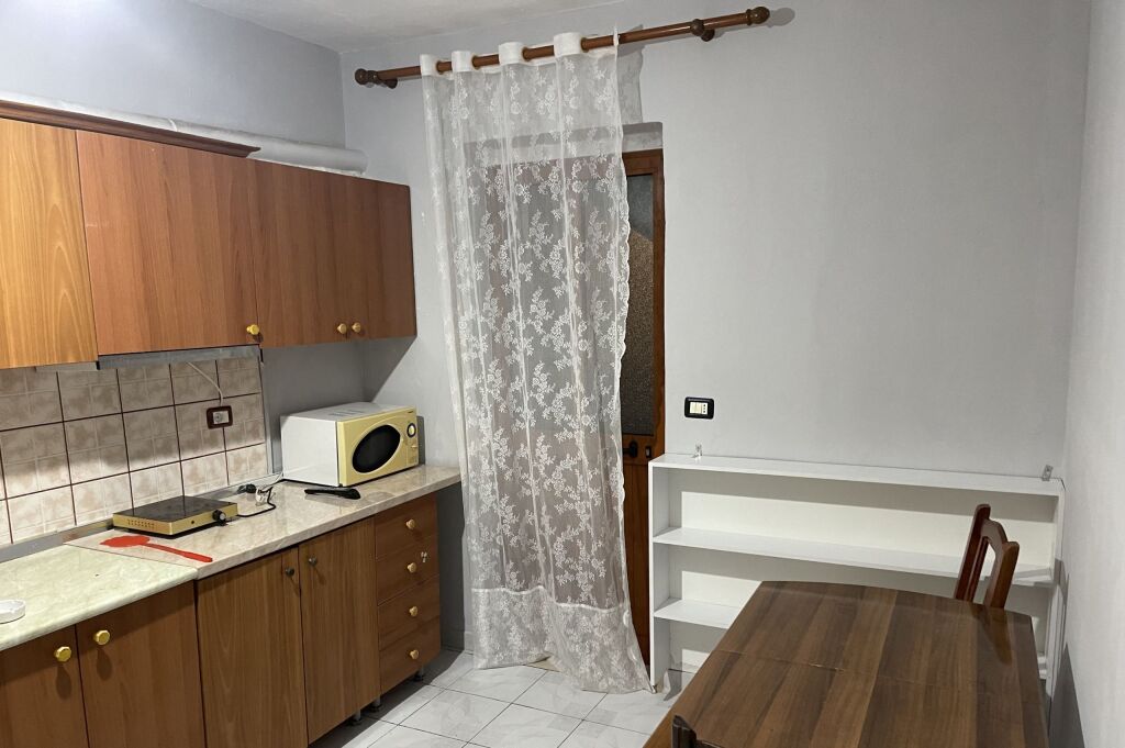 Qera | Garsoniere | Frigoriferi | 270 €/muaj