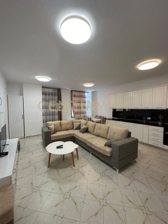 JEPET ME QIRA APARTAMENT 2+1+2 ME PAMJE DETI NE VOLLGA !