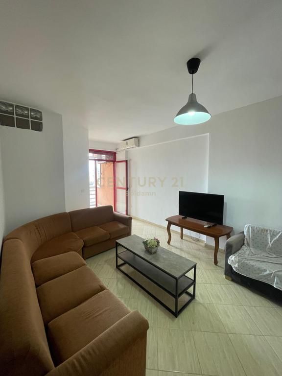 Apartament 2+1 Me Qira në Qendrën e Durrësit !