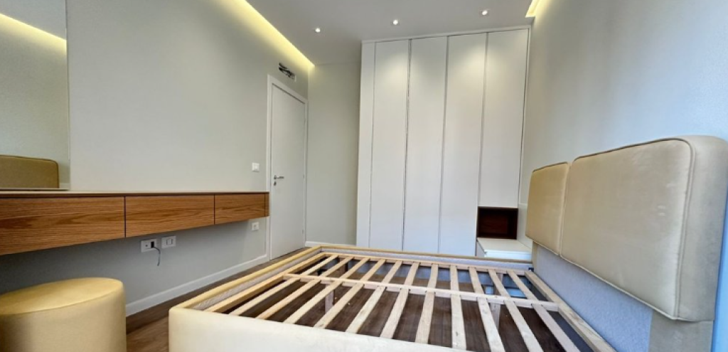 SHITET APARTAMENT 1+1 ME VERANDE NE REZIDENCEN AURA-LAPRAKE!