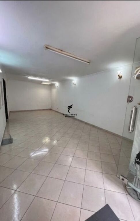 DYQAN ME QERA 38 M2 RRUGA E BARRIKADAVE 50.000 LEKE FH-78531