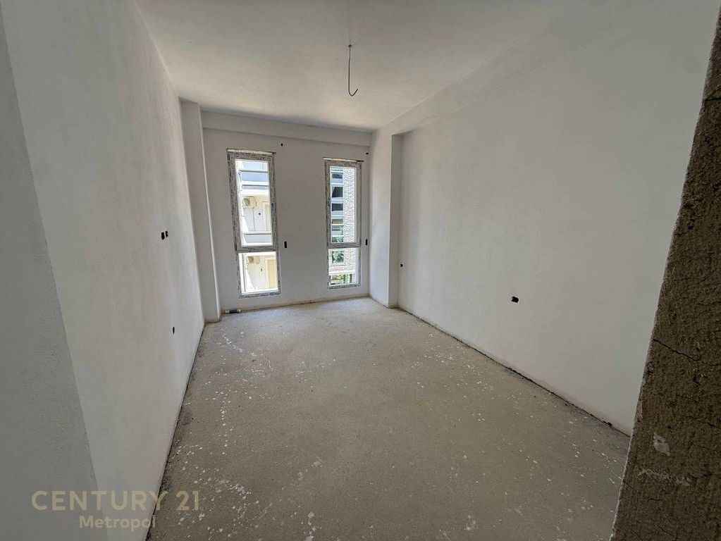 SHITET APARTAMENT 1+1, GJIRI I LALZIT! 149,500 €