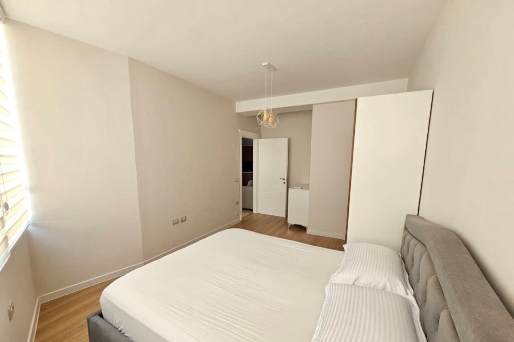 Rent | Apartament 2 + 1 | Stacioni i Trenit | 850 €/month