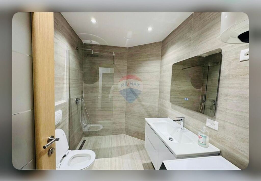 Apartament 1+1 me qira në zonën e Don Boskos, pranë Hotel Ferrari