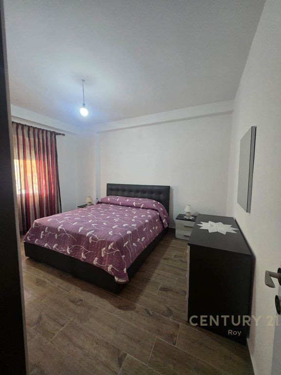 SHITET APARTAMENT 2+1+GARAZHD KET ISH-URT'ja !!!