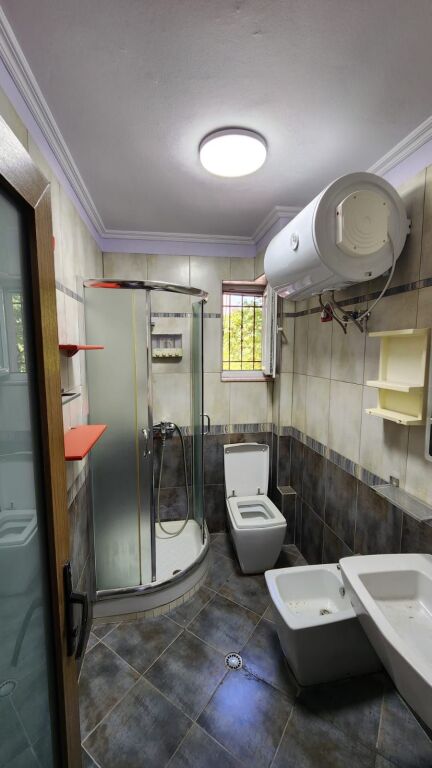 Apartament 2+1 me qira – Rruga Ali Visha, pranë Qytetit Studenti !