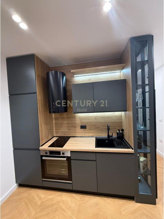 IN VENDITA APPARTAMENTO MODERNO 1+1 AL LAGO DI TIRANA!