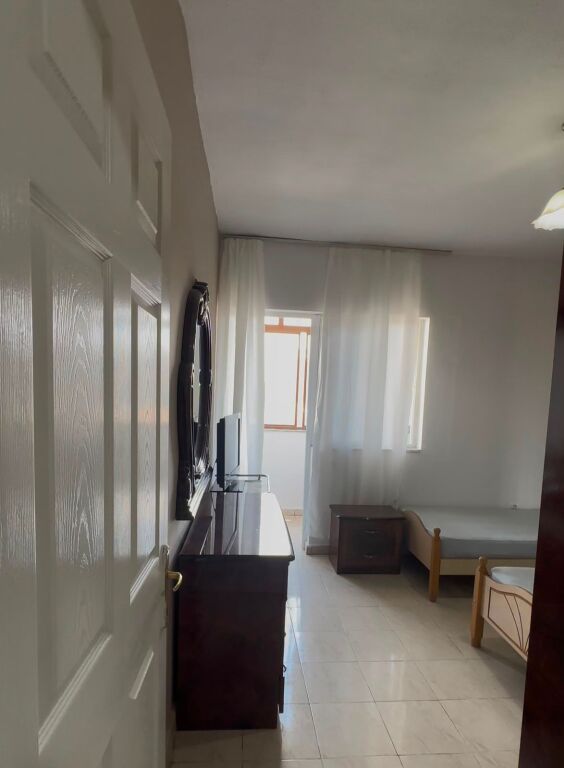 Affittasi Appartamento 2+1+1 con Balcone