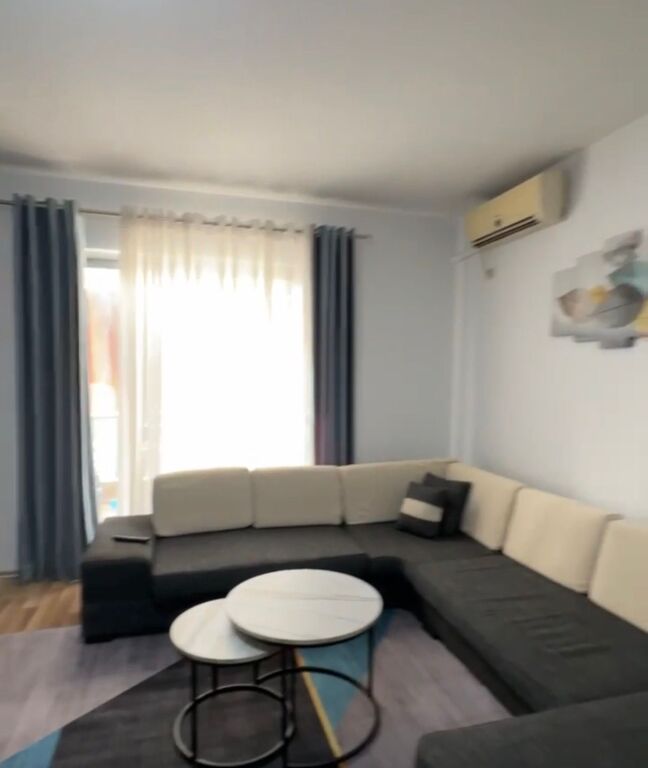 Apartment 1+1 for sale in Kamez!