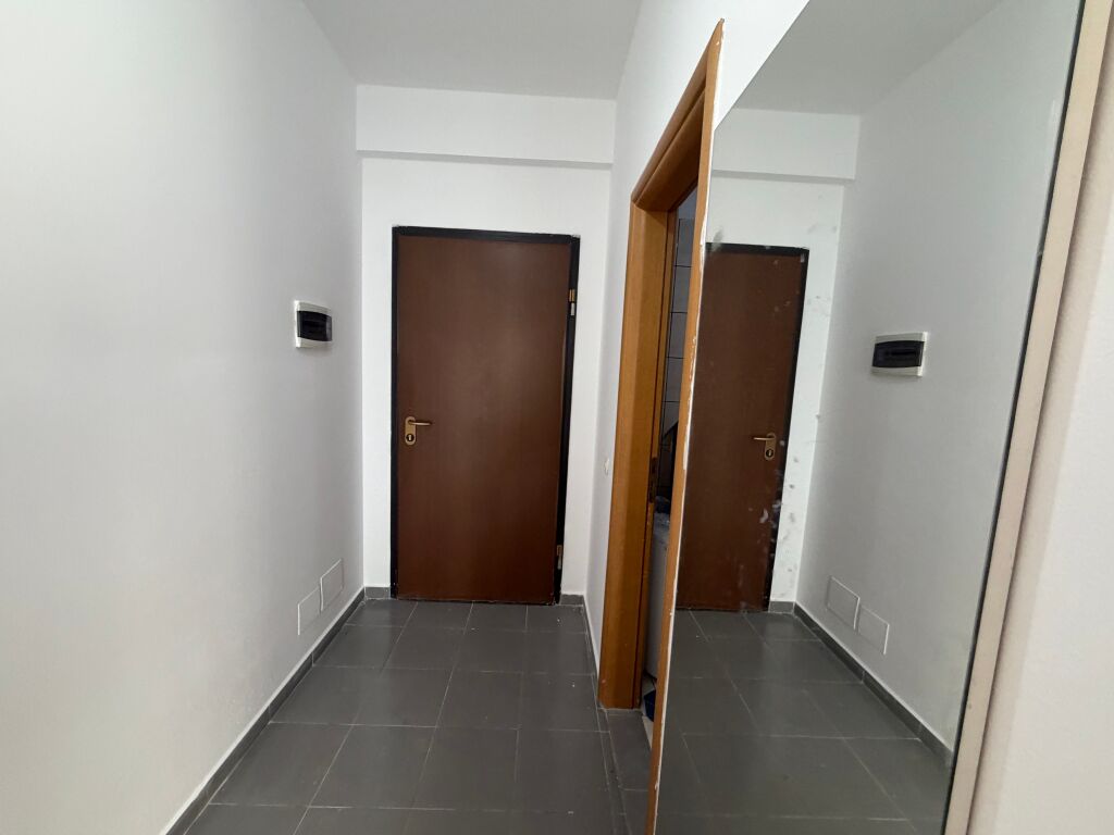 2+1, te uniku yzberisht, 165.000 leke
