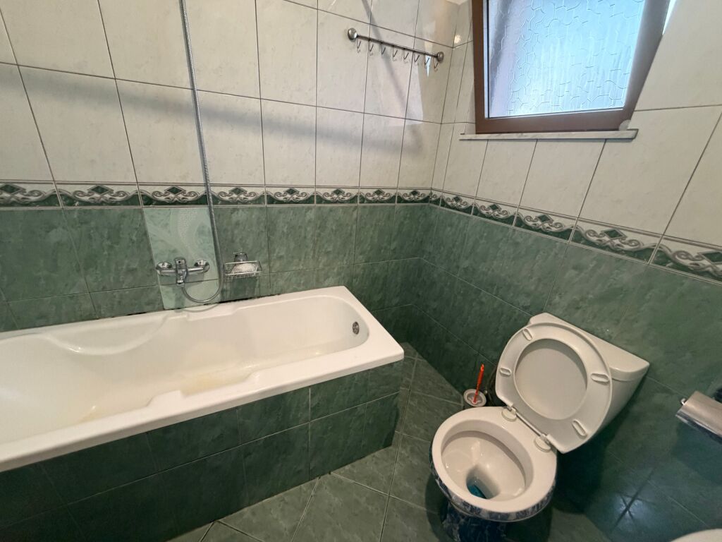 2+1,kat 1 vile,vilat amerikane,400 euro