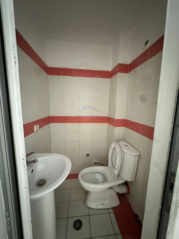 For sale,Business Unit, Lungomare, Vlore