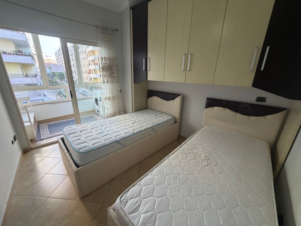 2+1,te vila L astir,450 mije leke