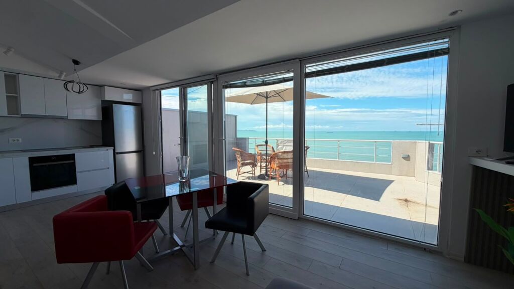 Modern 2+1 Apartment with Sea View – For Rent on the Beach, Durres
