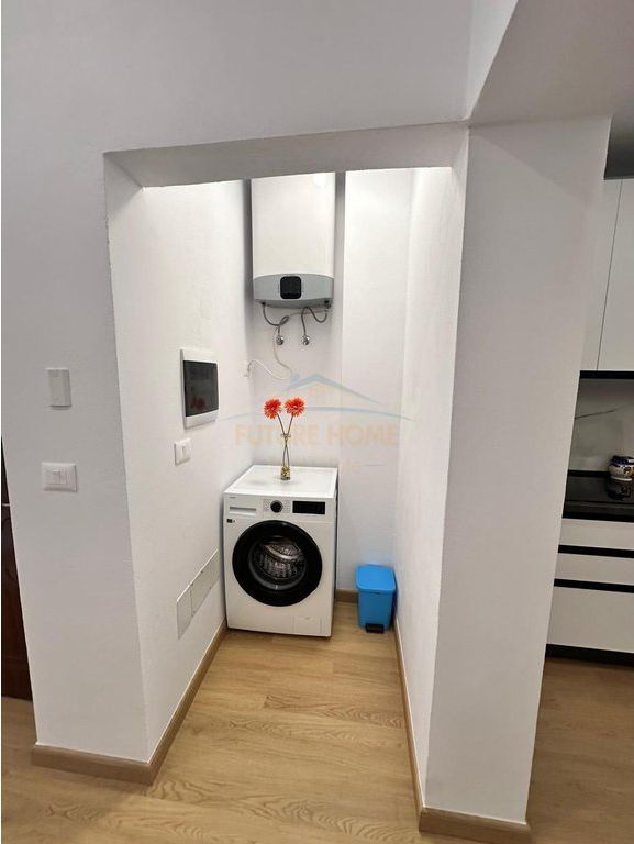 Qira, Apartament 2+1, Gjimnazi Petro Nini Luarasi