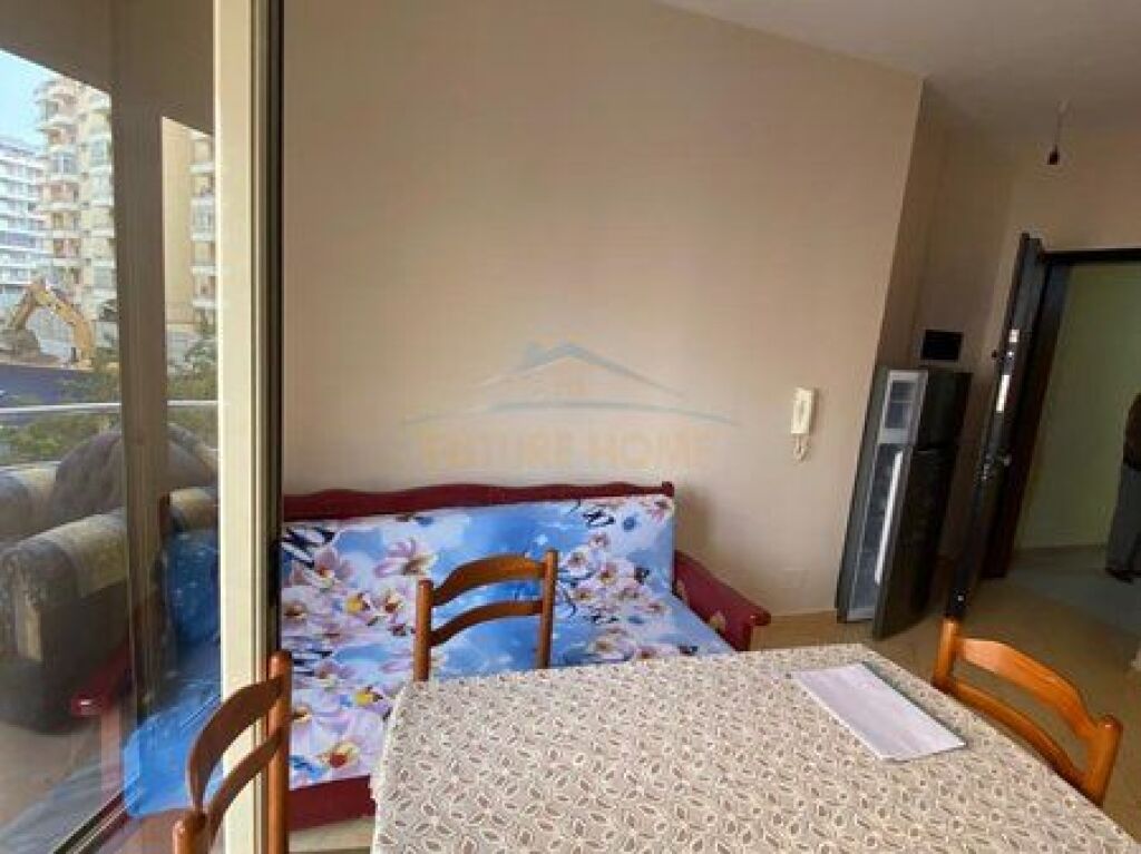 Vendita, Appartamento 1+1+2 Balconi, Vicino alla Scuola Marina, Lungomare, Vlore.