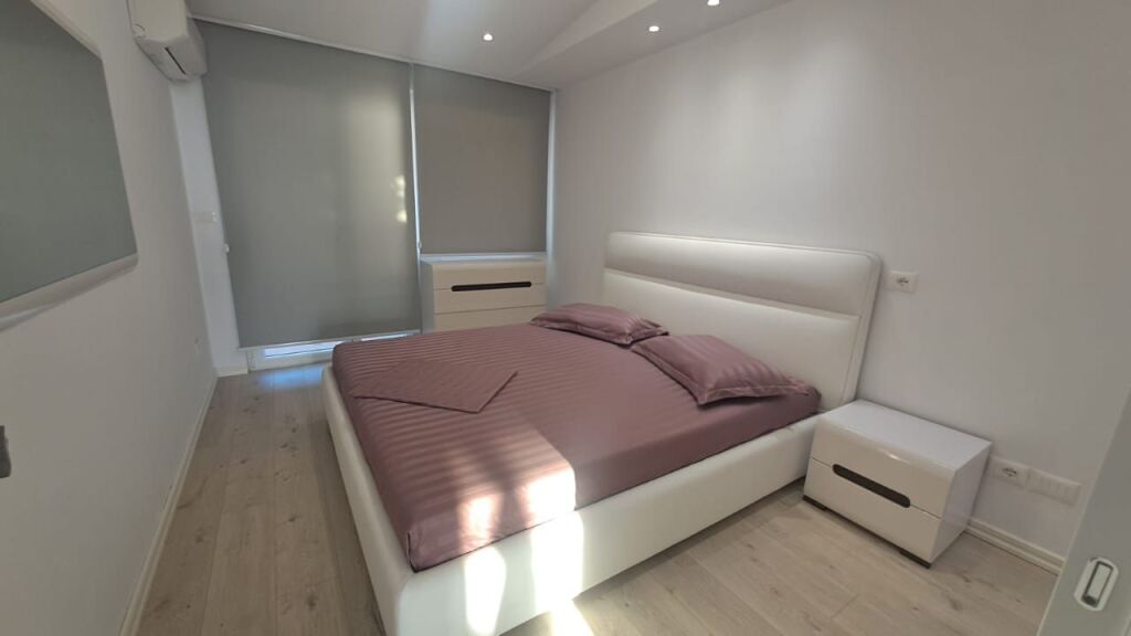 JEPET APARTAMENT 2+1 PER QERA VIJA PARE ME DETIN NE ILIRIA!