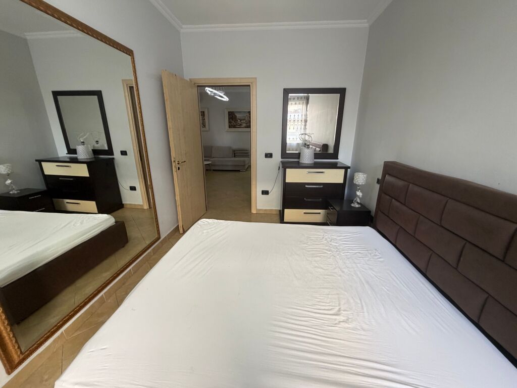 2+1,te vila L astir,450 mije leke