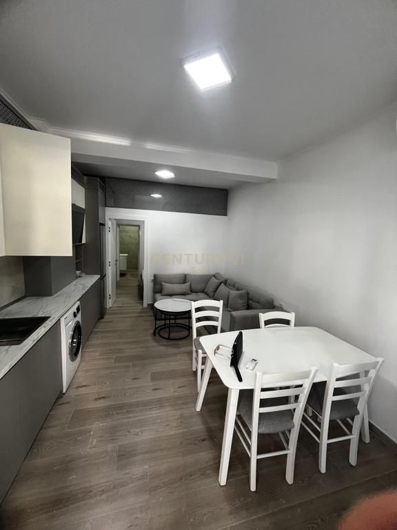 Apartament 1+1 i Super Investuar,250 metra nga Deti,Golem - Verande Private Dhe Lokacion Premium. Çmimi : 70'000 Euro !