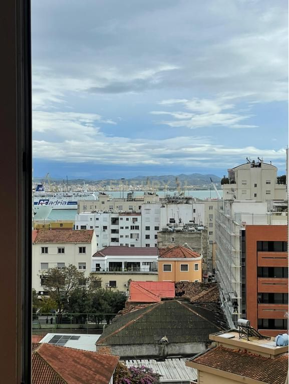 Apartament 2+1 Me Qira në Qendrën e Durrësit !