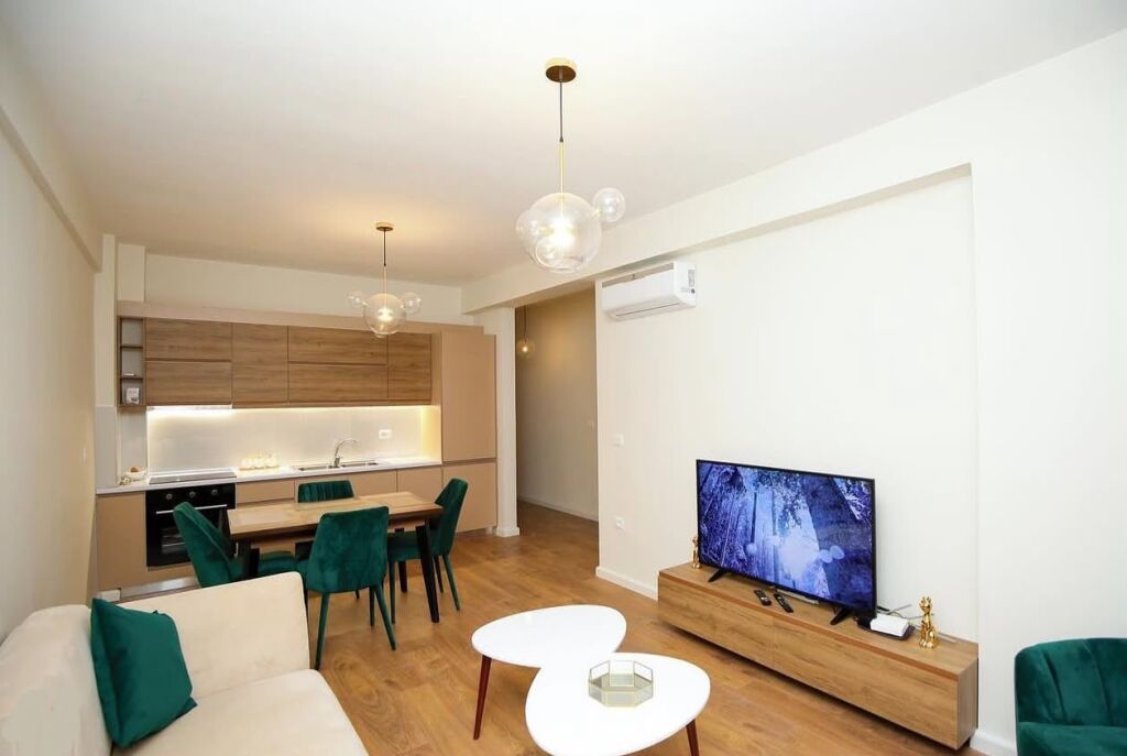 Apartament 1+1 me qira ne Lungomare, Vlore