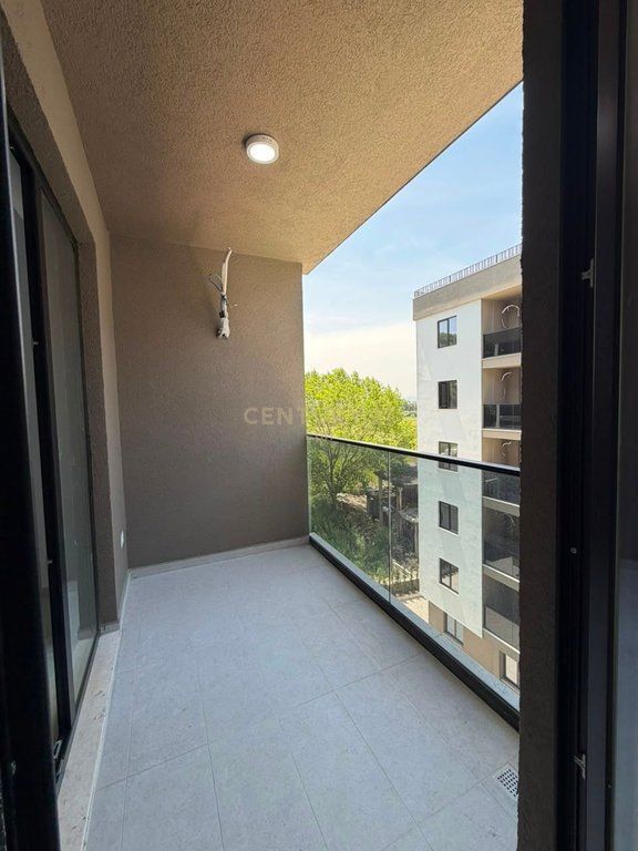 VENDESI APPARTAMENTO 1+1 CON VISTA PISCINA, MALI I ROBIT !