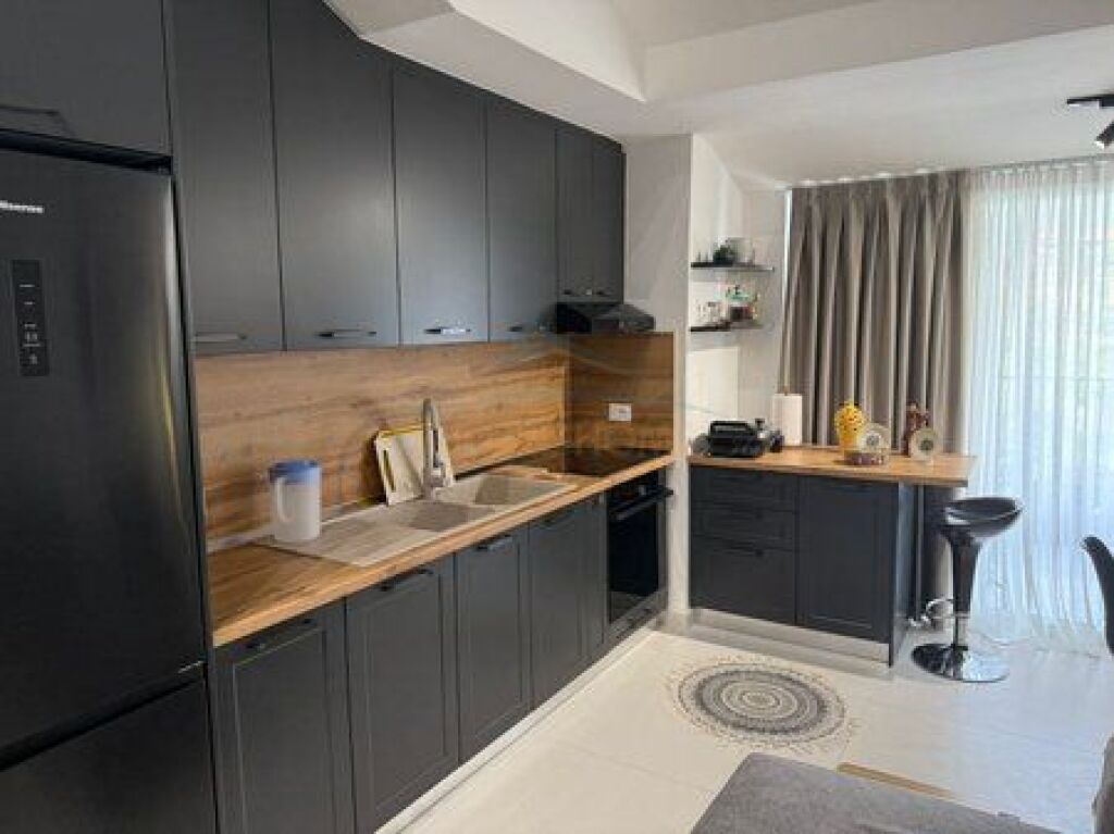 Shitet, Apartament 1+1, Rezidenca Jaho, Fresku, Tirane.