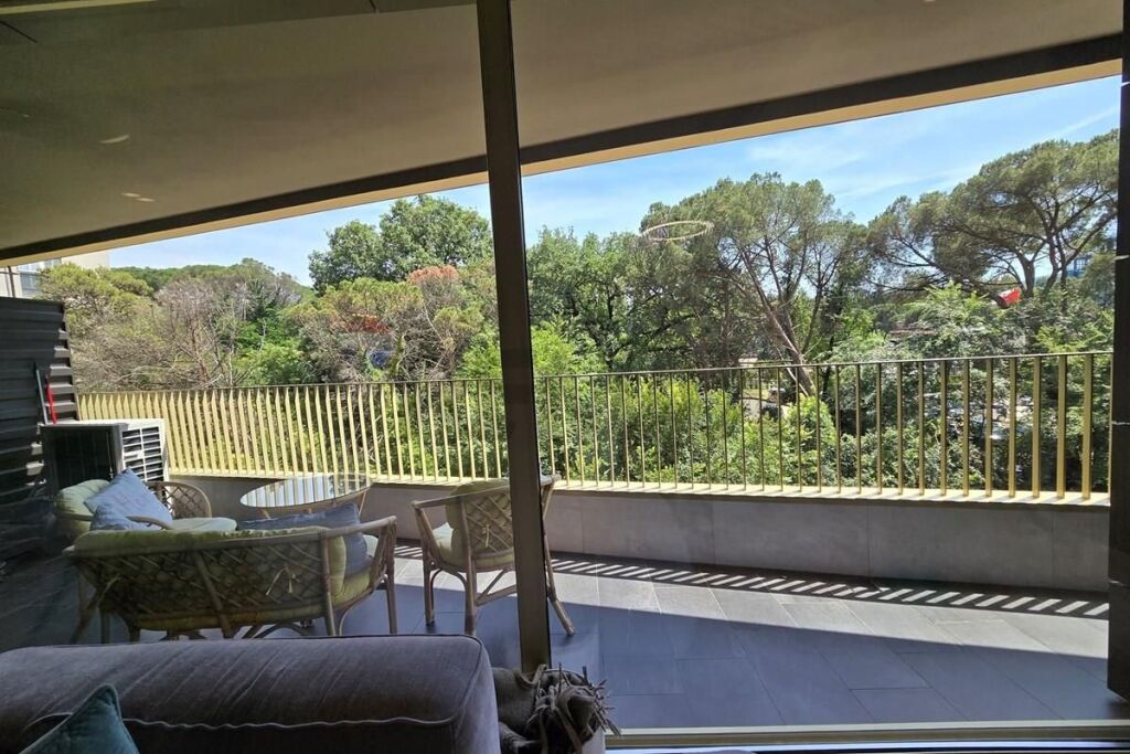 Duplex for sale near Qemal Stafa Stadium