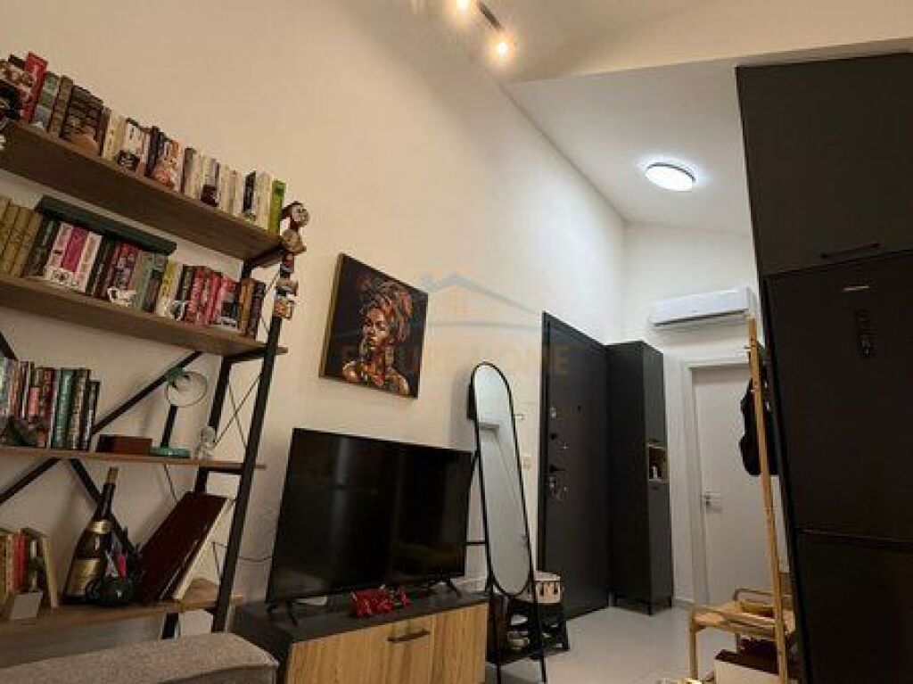 Shitet, Apartament 1+1, Rezidenca Jaho, Fresku, Tirane.