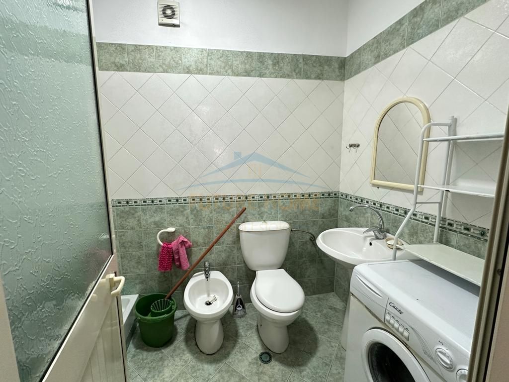 Affitto, Appartamento 3+1+2, Via Panorama, Tirana.