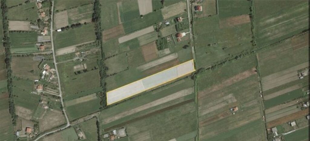 Shitet Tokë në Ishull Lezhë – 10,600 m²