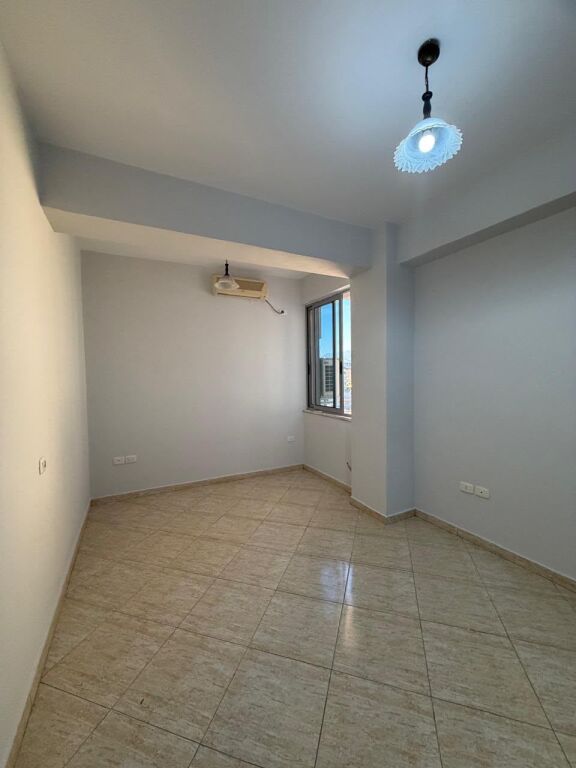Shitet Apartament 2+1+2 📍në Rrugën e Kavajës (Globi)