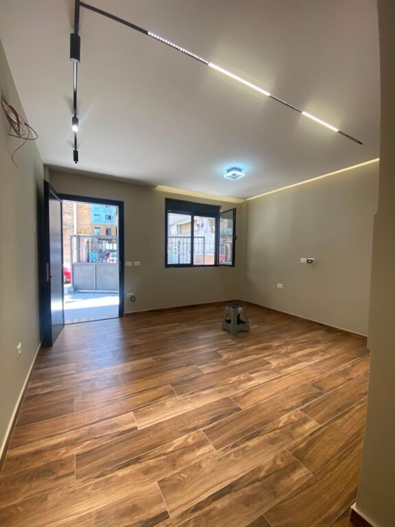 🏢 BUSINESS PREMISES FOR RENT – 21 Dhjetori, near Square 21