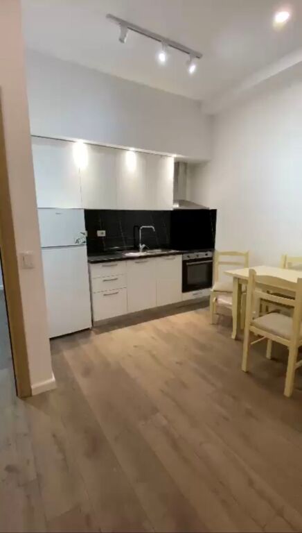 Apartament 1+1 me qera tek Kopshti Botanik