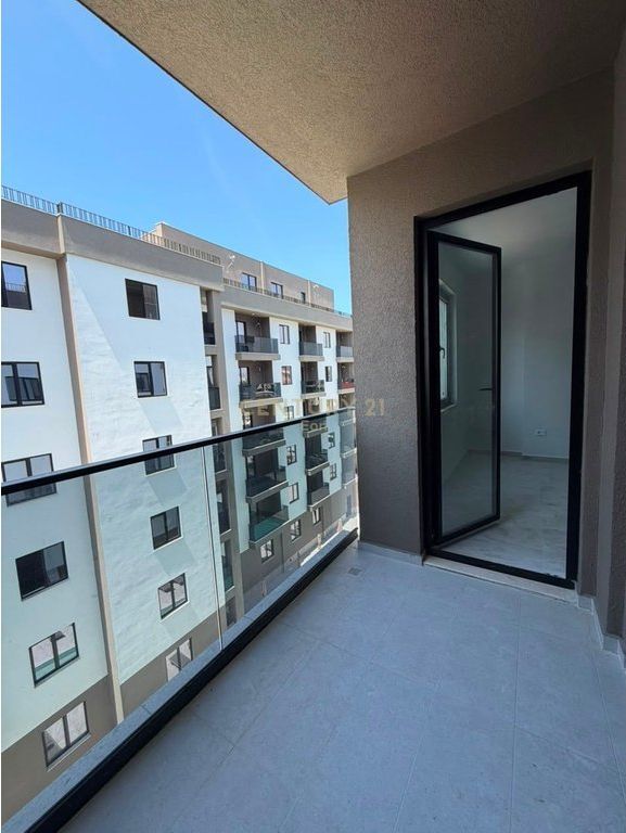 VENDESI APPARTAMENTO 1+1 CON VISTA PISCINA, MALI I ROBIT !