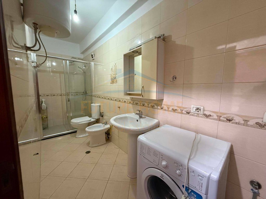 Qera , Apartament 2+1+2 , në Unazën e Re, pranë Vilës L