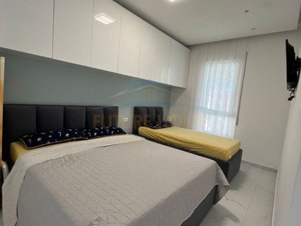 In vendita, Appartamento 2+1+2, San Pietro, Gjirii Lalezit
