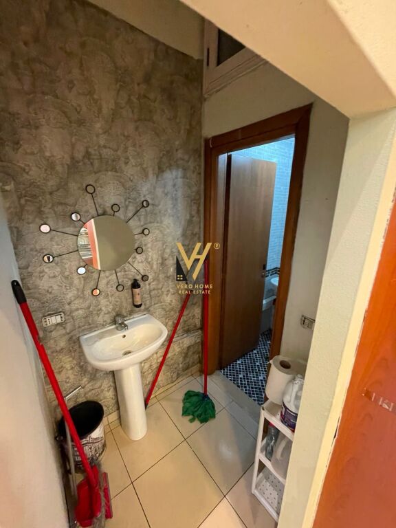 BUSINESS PREMISES 90 M2 FOR RENT IN ZOGU I ZI 900 EURO